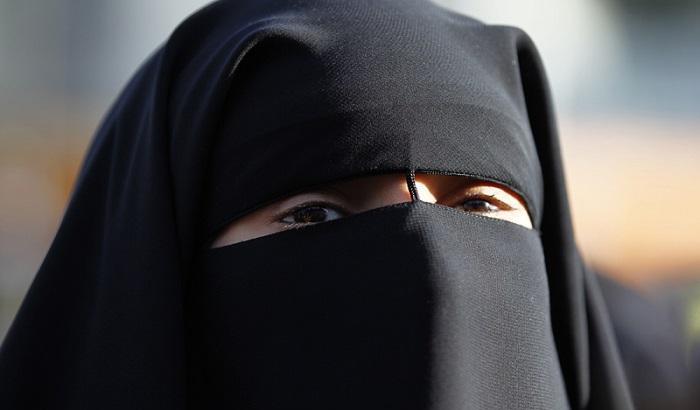 Islam che avanza: Egitto, è boom per il Niqab saudita. Alla faccia della rivoluzione