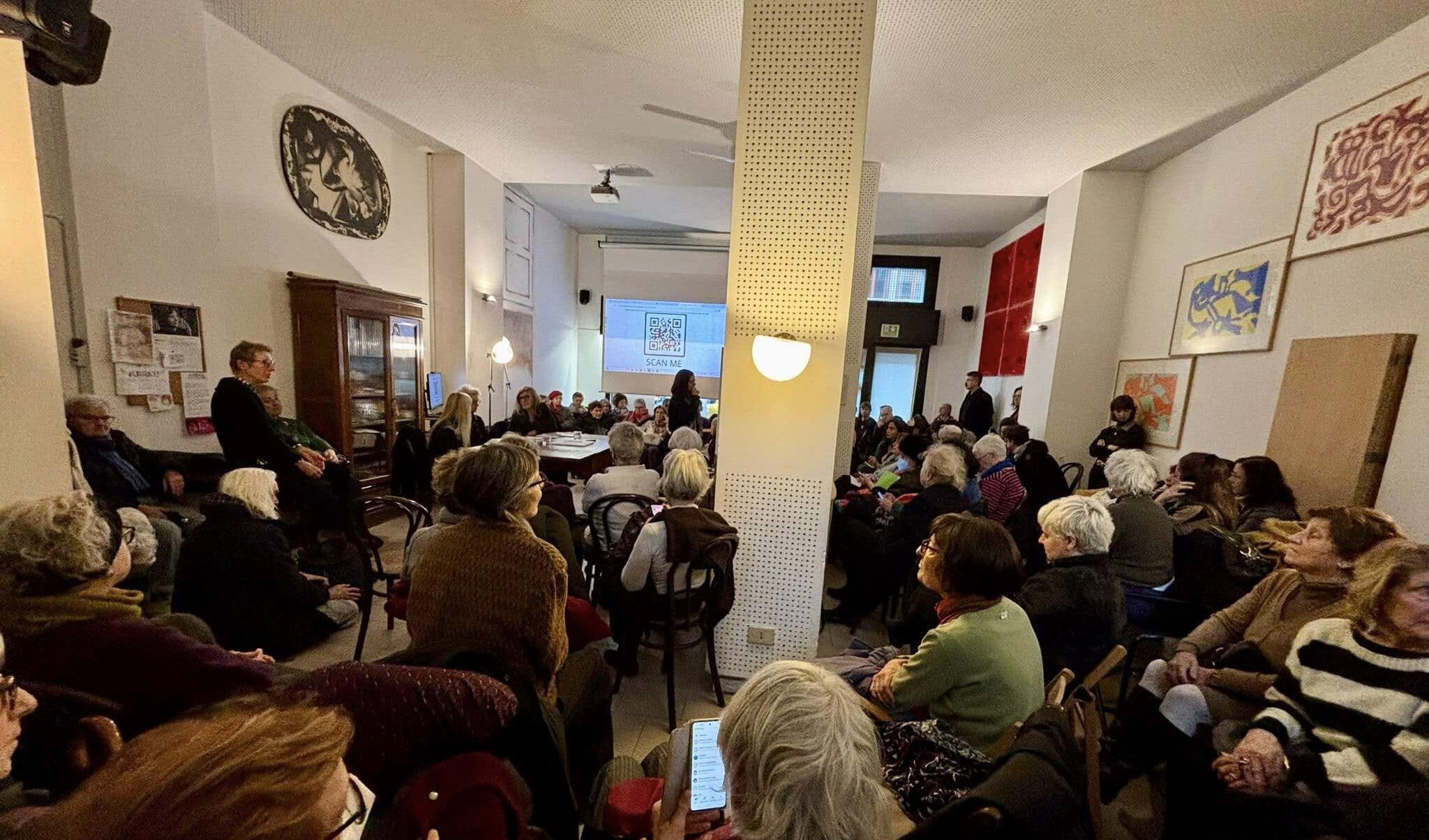 La libreria delle donne di Milano festeggia mezzo secolo dedicato «a pensare assieme»